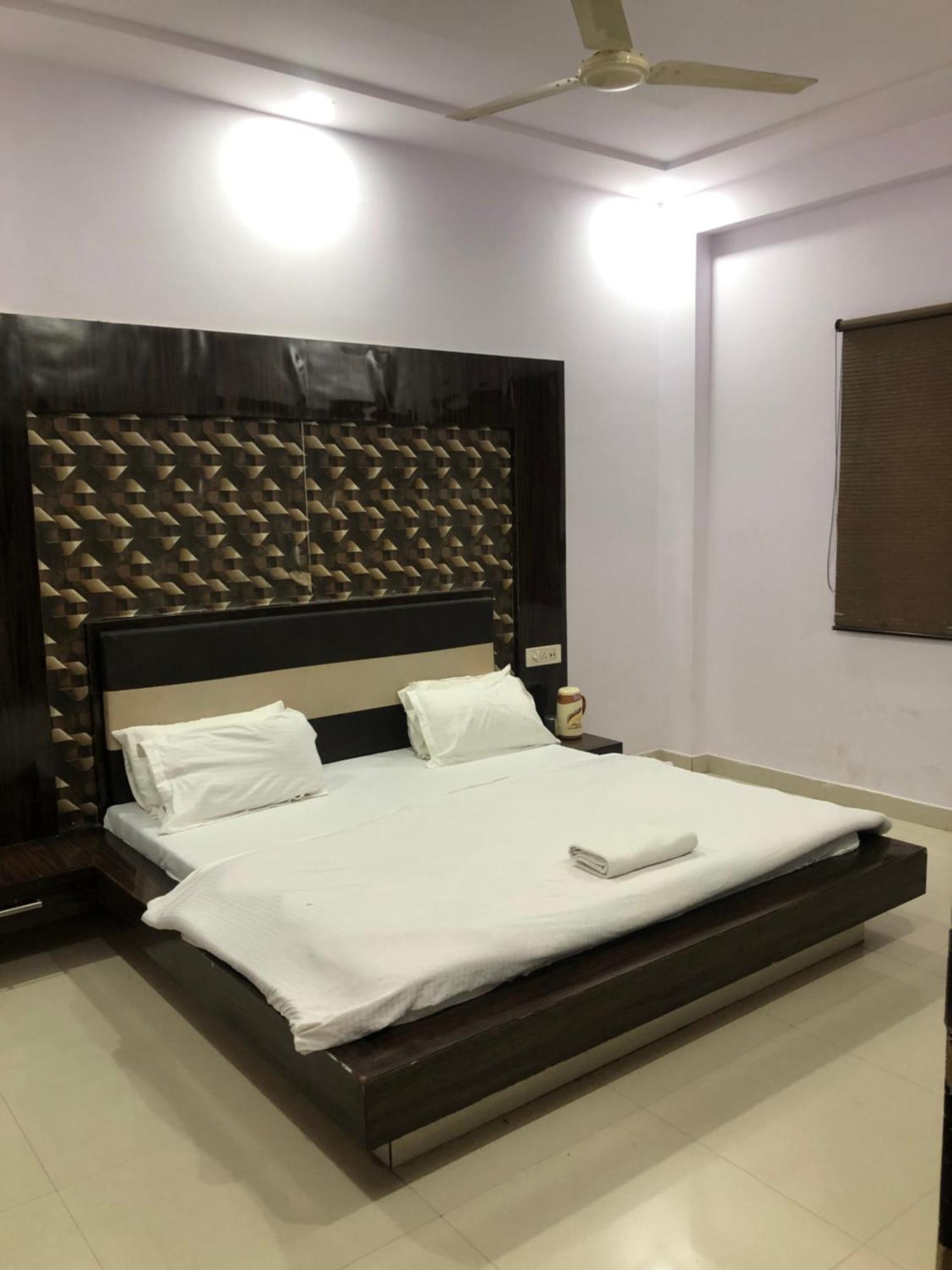 Hotel Kn Plaza 3*