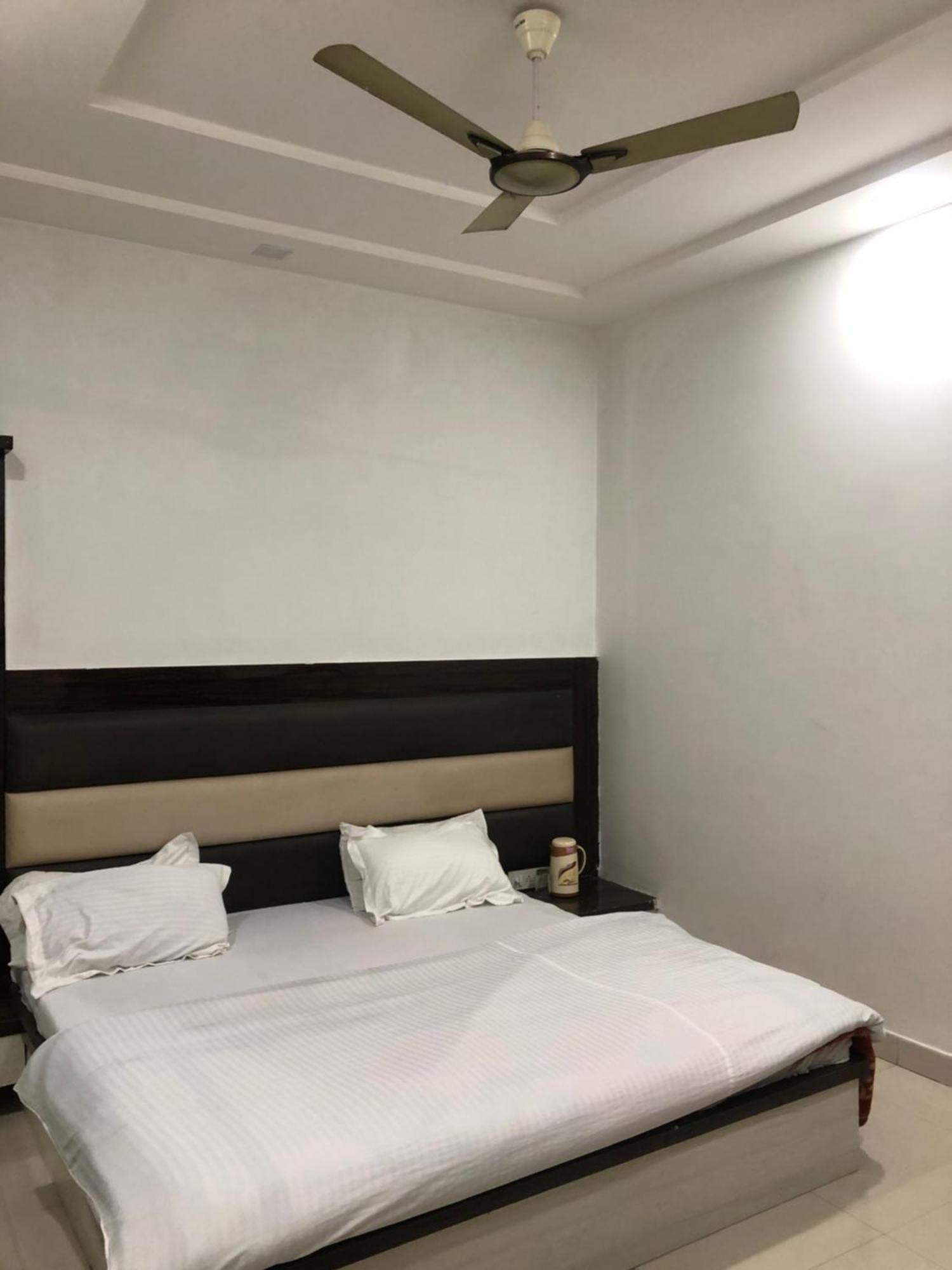 Kn Plaza Hotel