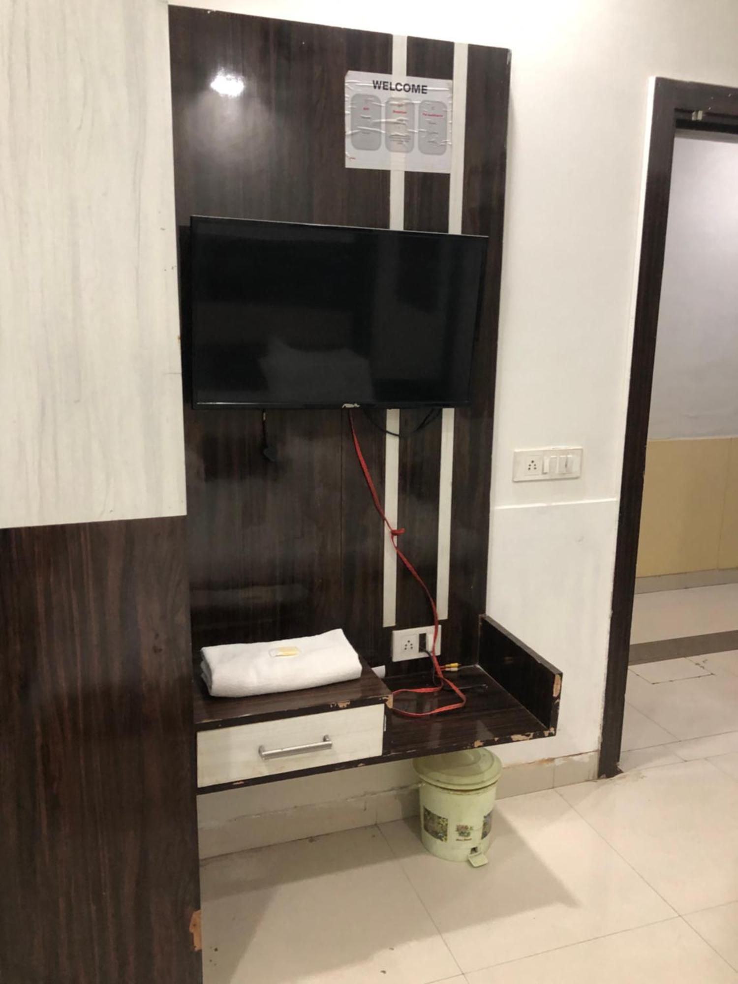 Hotel Kn Plaza Agra (Uttar Pradesh)