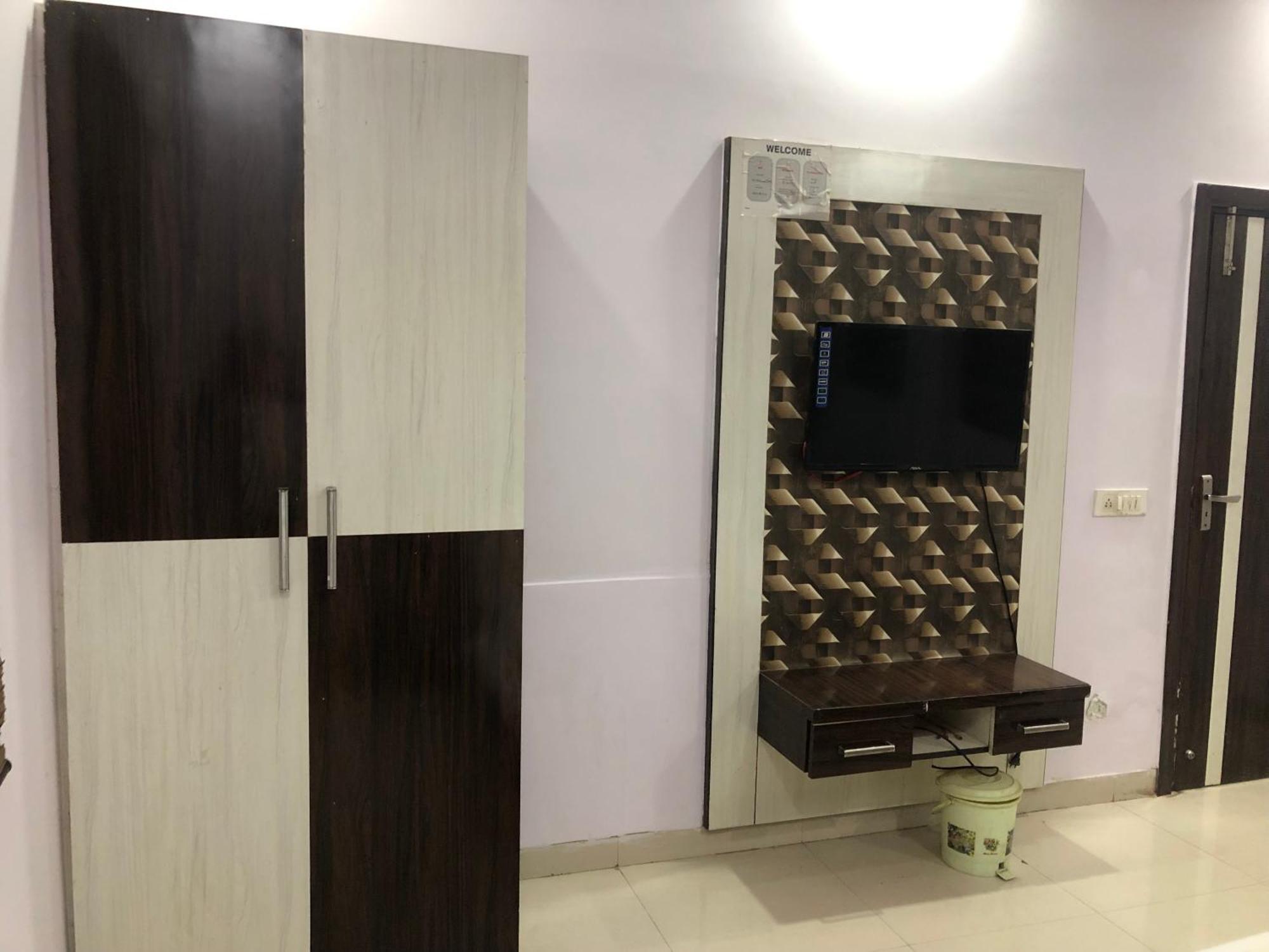 Kn Plaza Agra (Uttar Pradesh)
